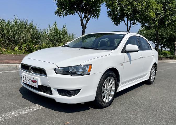 r219113-mitsubishi-lancer-2012_0