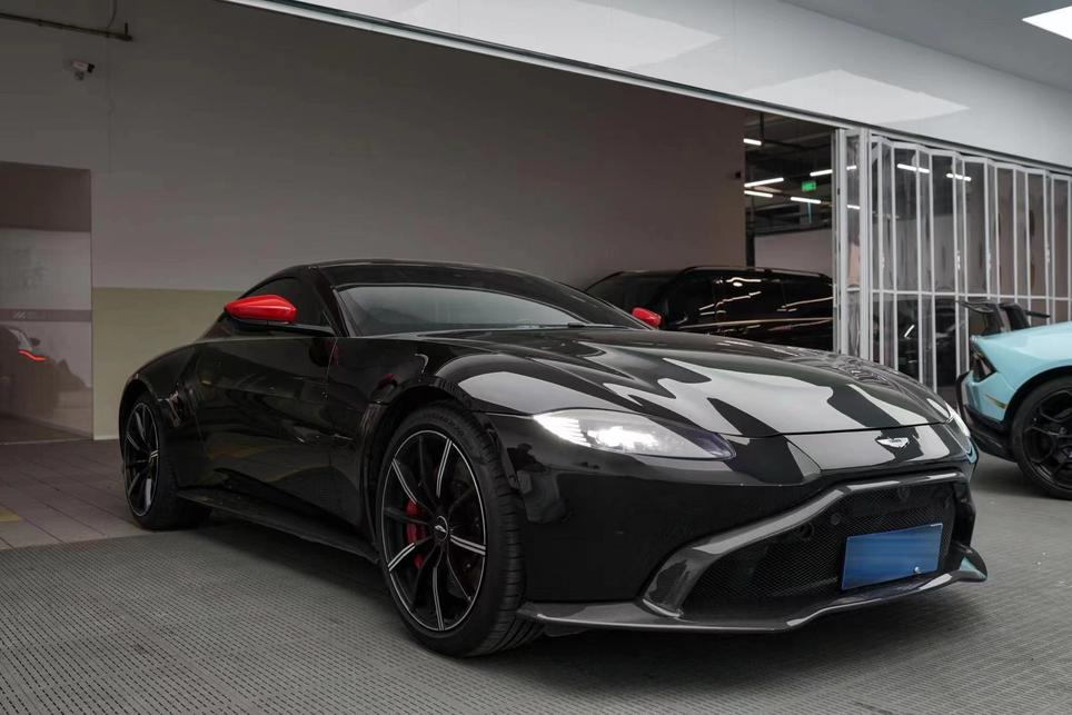r219221-aston-martin-v8-vantage-2019_0