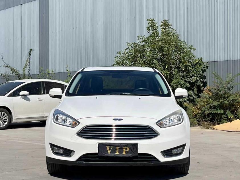 r219246-ford-focus-2016_0