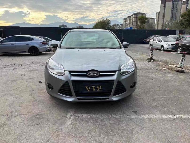 r219254-ford-focus-2013_0