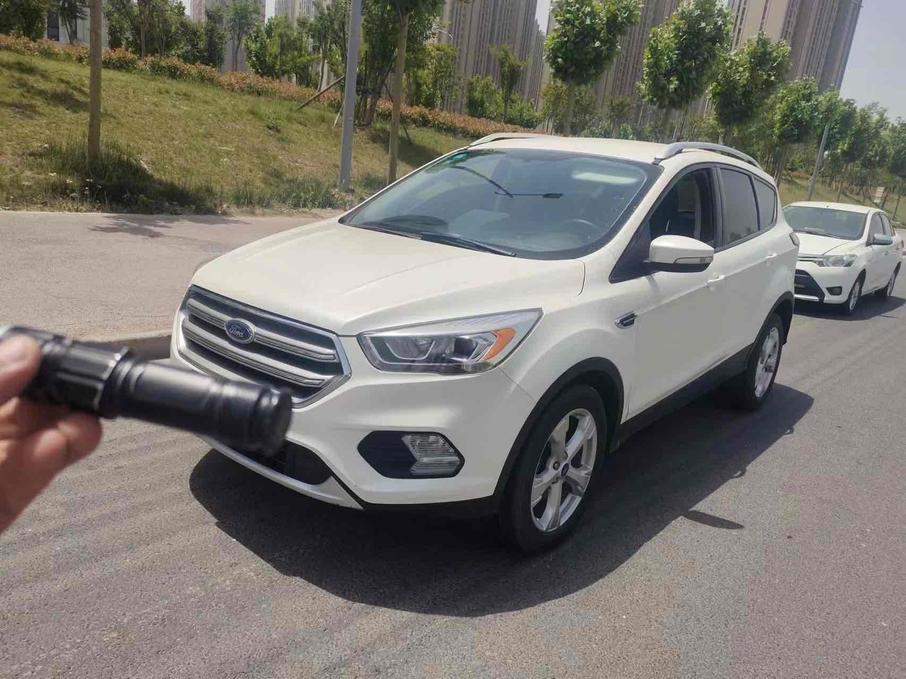 r219261-ford-kuga-2017_0