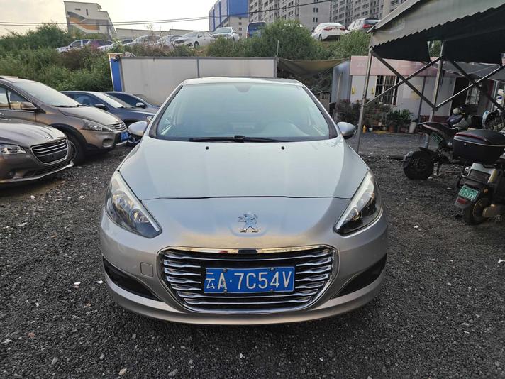 r219294-peugeot-308-2013_0