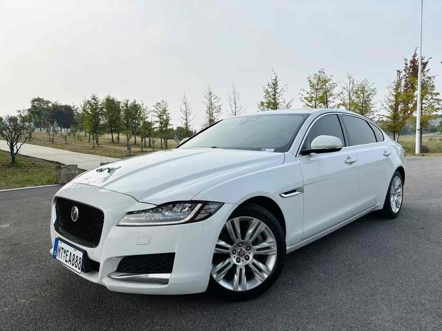 r219296-jaguar-xfl-2018_0