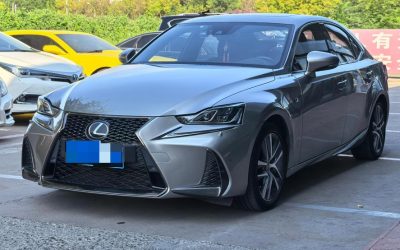 r219301-lexus-is-2019_0