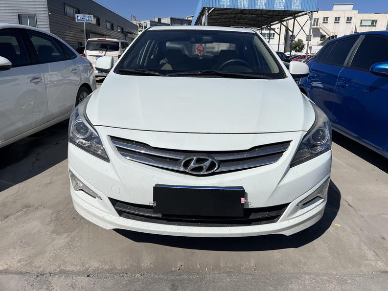 r219337-hyundai-reina-2014_0