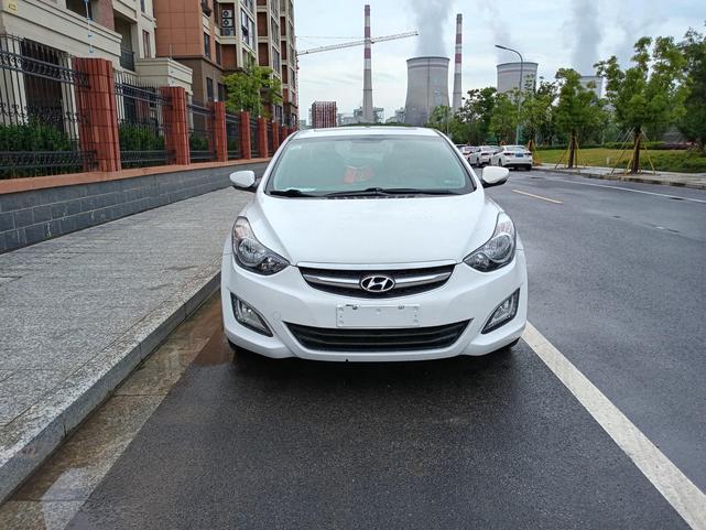 r219381-hyundai-elantra-2016_0