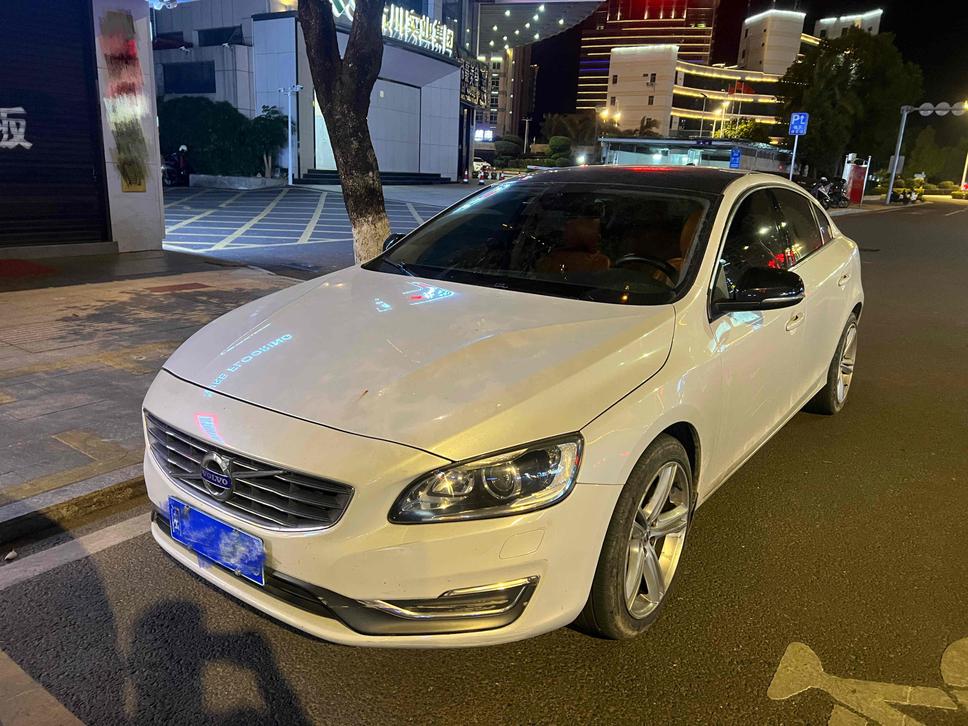 r219391-volvo-s60-2017_0