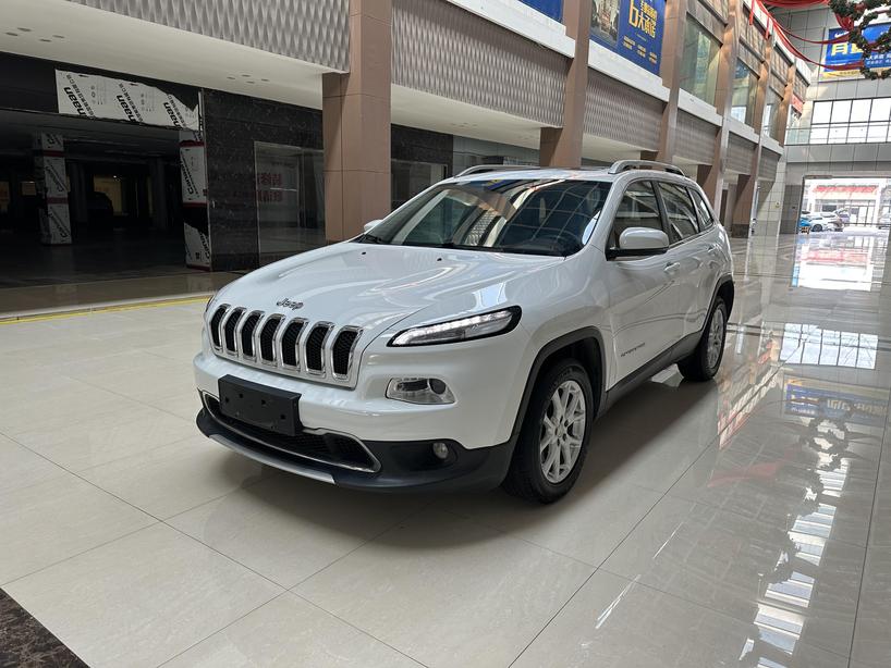 r219403-jeep-cherokee-2018_0