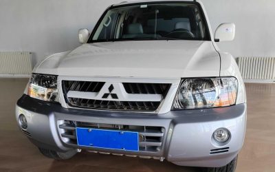 r219409-mitsubishi-pajero-2015_0