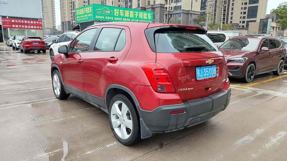r219436-chevrolet-trax-2015_0