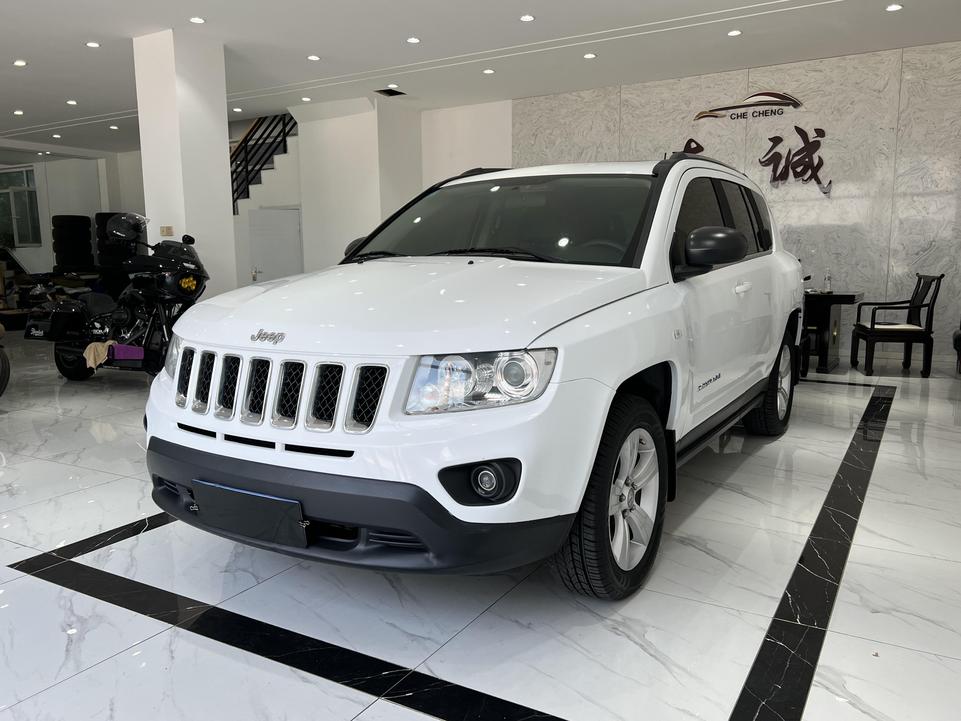 r219439-jeep-compass-2012_0