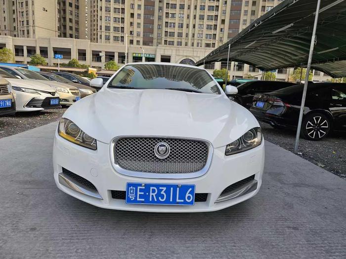 r219478-jaguar-xf-2013_0