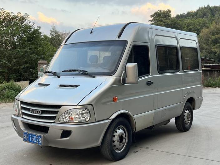 r219549-iveco-power-daily-2016_0