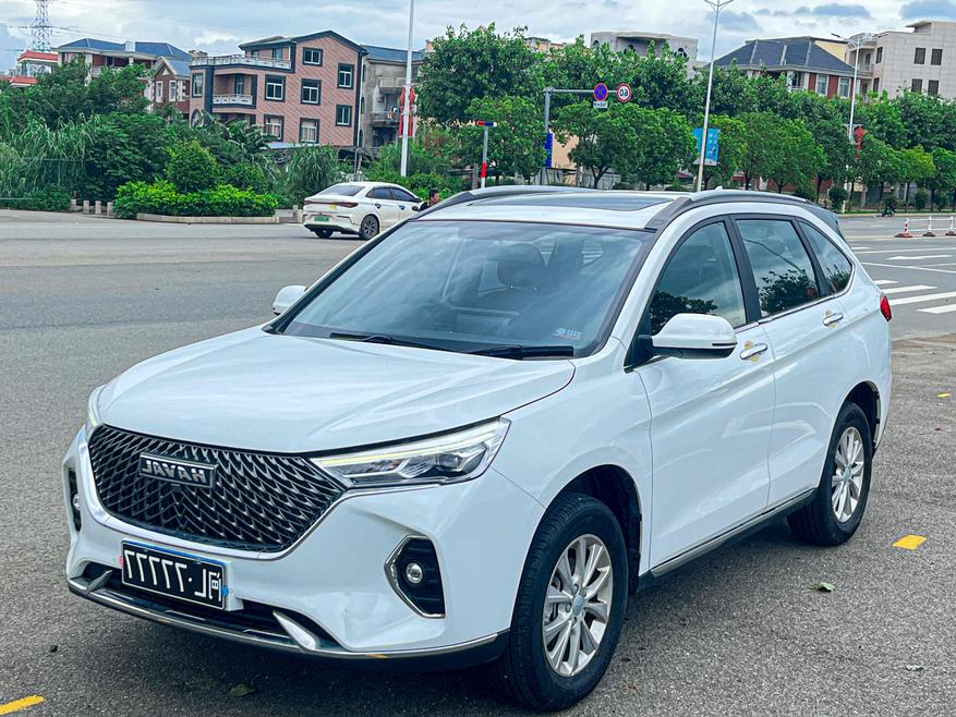 r219583-haval-m6-2022_0