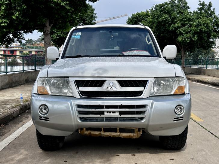 r219721-mitsubishi-pajero-2008_0