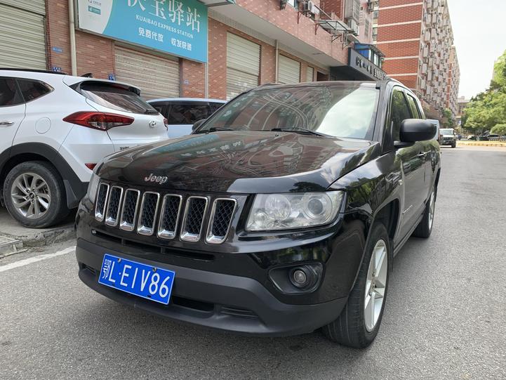 r219729-jeep-compass-2013_0