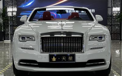 r219876-rolls-royce-dawn-2019_0