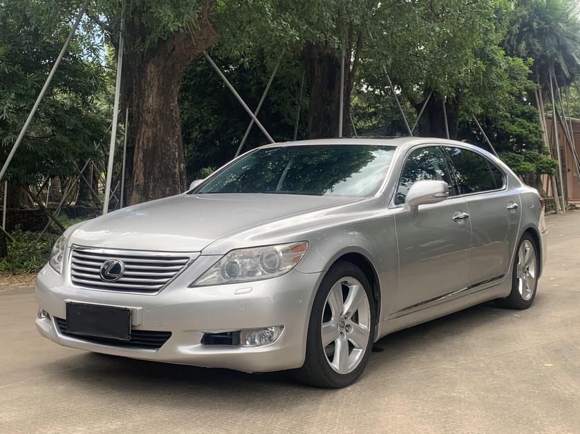 r219925-lexus-ls-2011_0