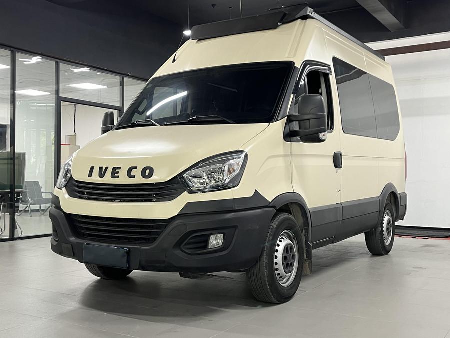 r219927-iveco-daily-2021_0