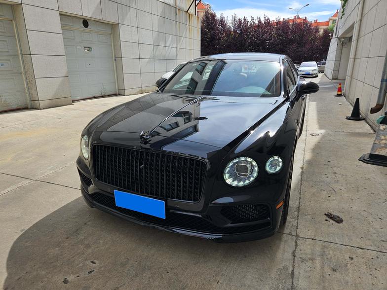 r219945-bentley-flying-spur-2022_0
