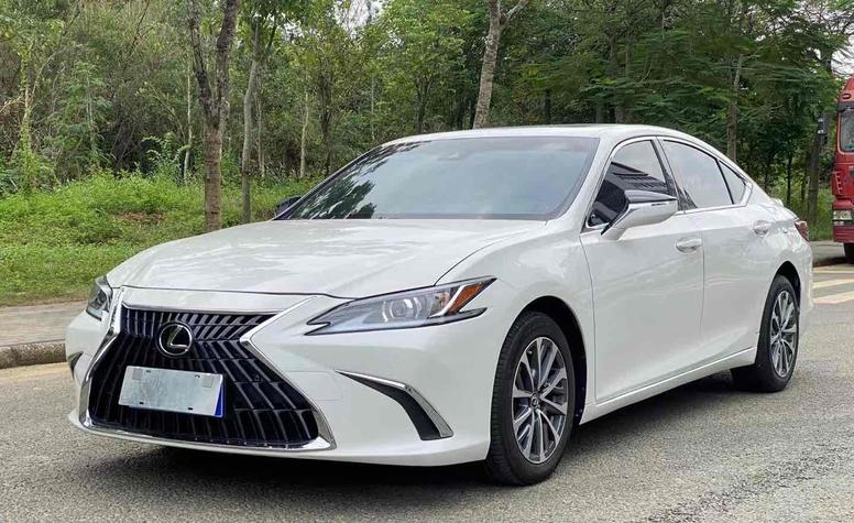 r219947-lexus-es-2023_0