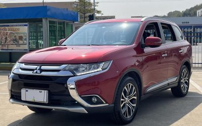 r219973-mitsubishi-outlander-2017_0