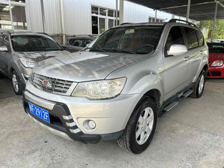 r220013-landwind-x8-2012_0