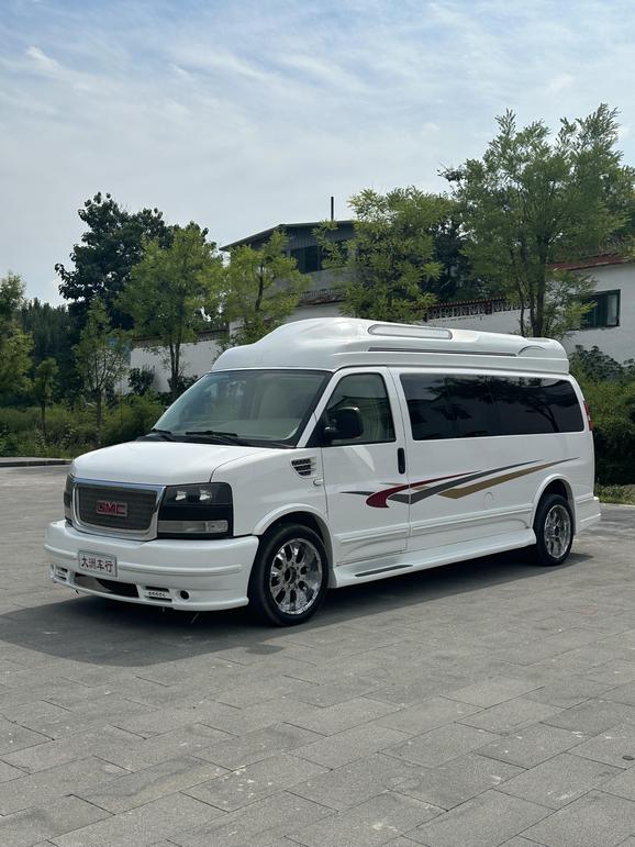r220050-gmc-savana-2013_0