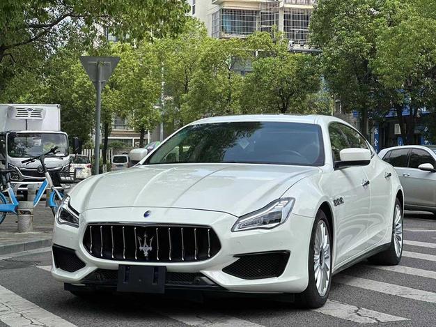 r220084-maserati-quattroporte-2014_0