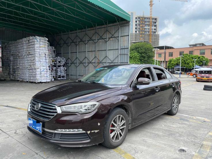 r220216-lifan-820-2016_0