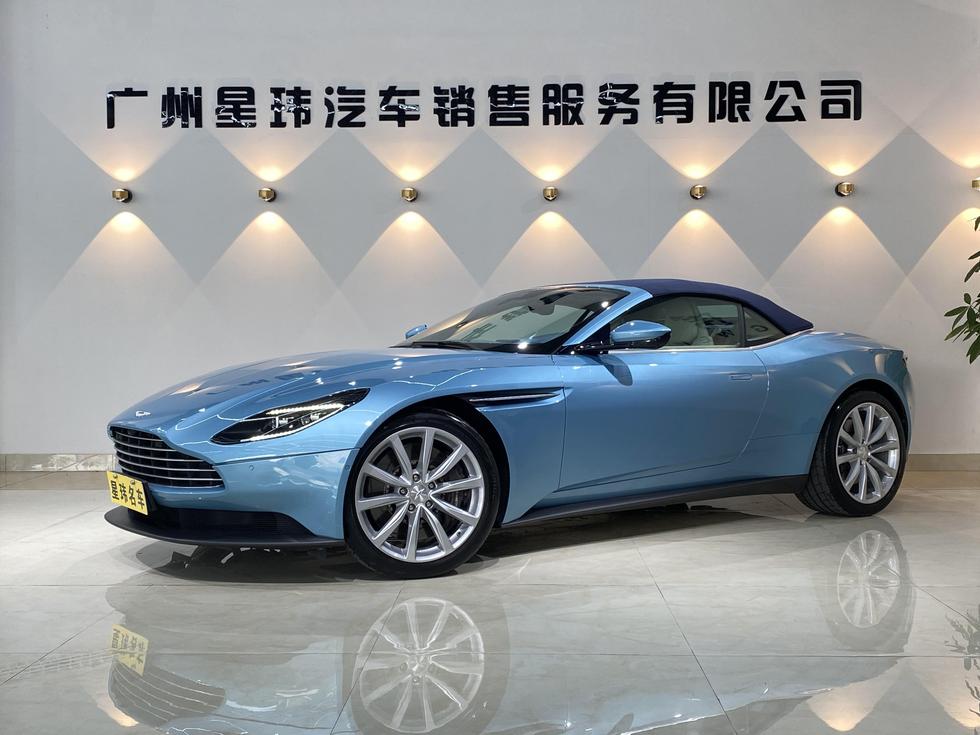 r220286-aston-martin-db11-2022_0