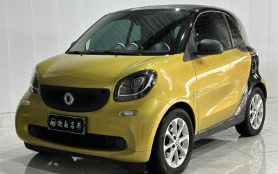 r220351-smart-fortwo-2016_0