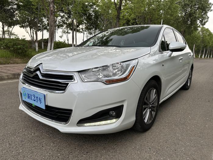 r220394-citroen-c4l-2015_0