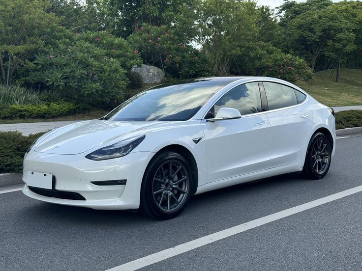 r220420-tesla-model-3-2019_0