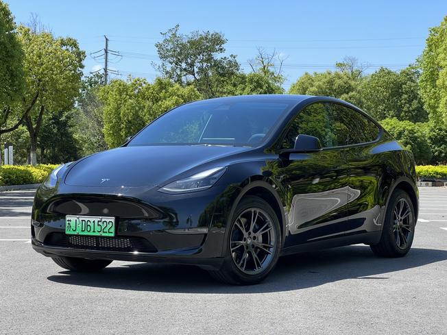 r220430-tesla-model-y-2022_0