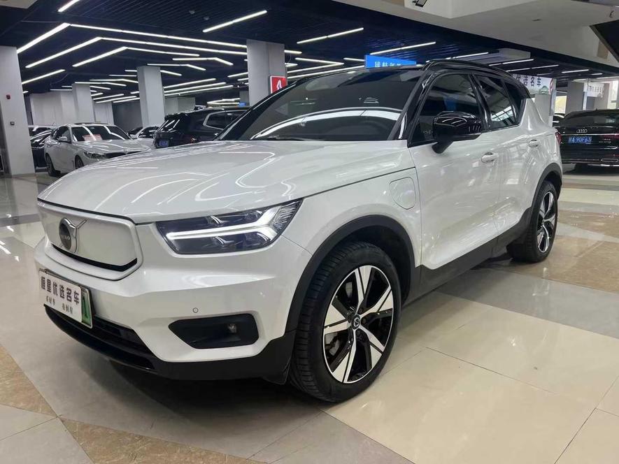 r220505-volvo-xc40-recharge-2021_0