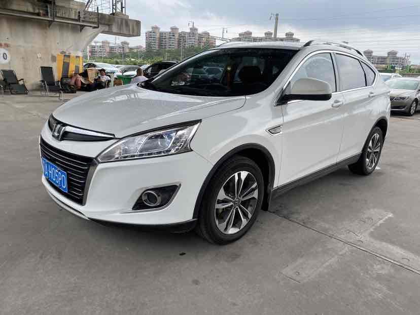 r220549-luxgen-u6-suv-2015_0