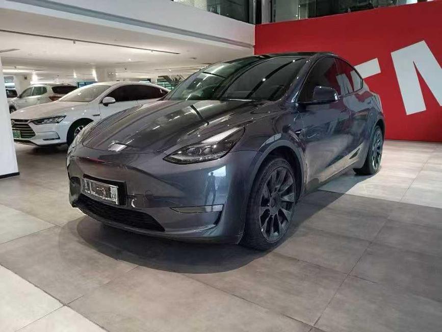r220596-tesla-model-y-2023_0