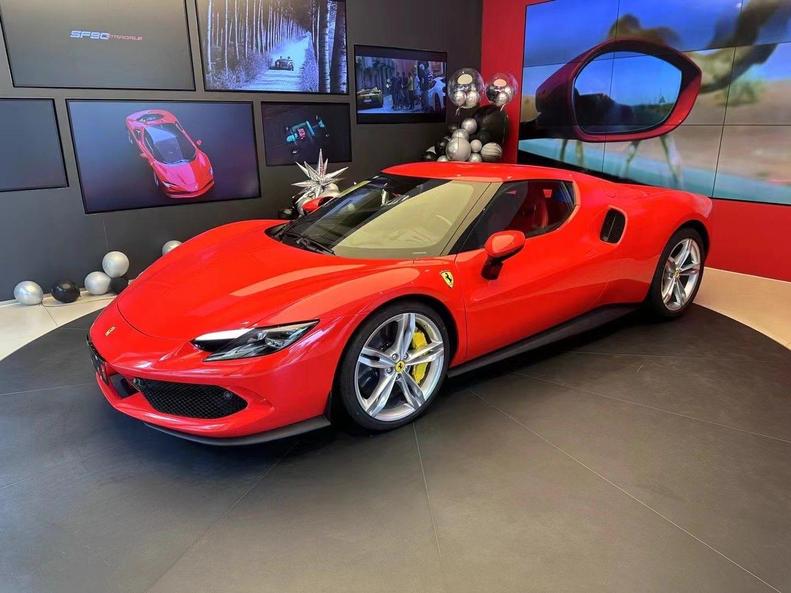 r1013167-ferrari-296-2023_0