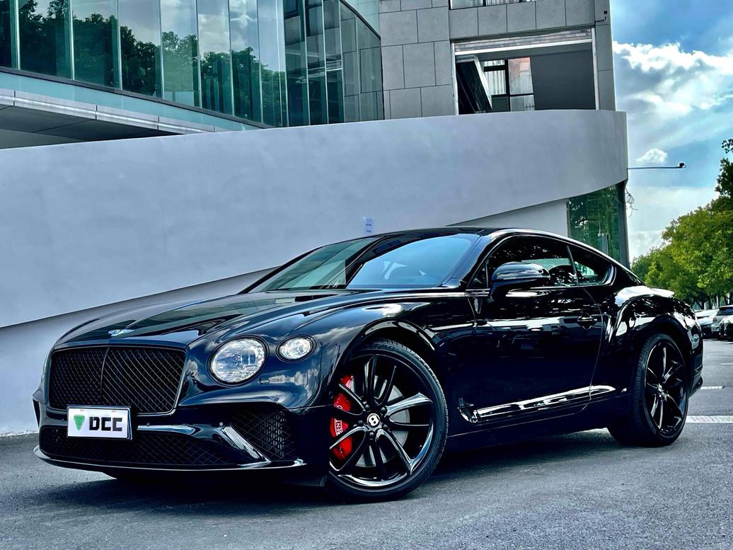 r1013174-bentley-continental-2021_0
