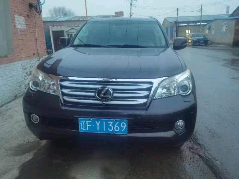 r1013243-lexus-gx-2013_0