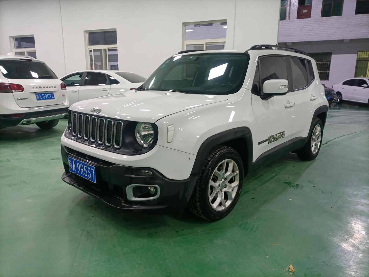 r1013248-jeep-renegade-2018_0