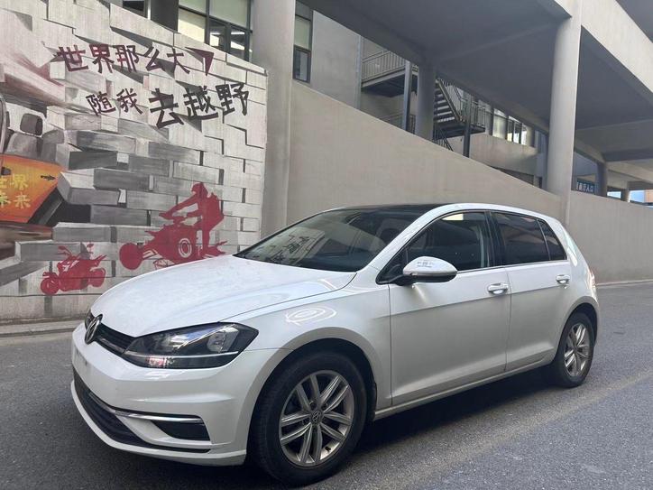r1013322-volkswagen-golf-2018_0