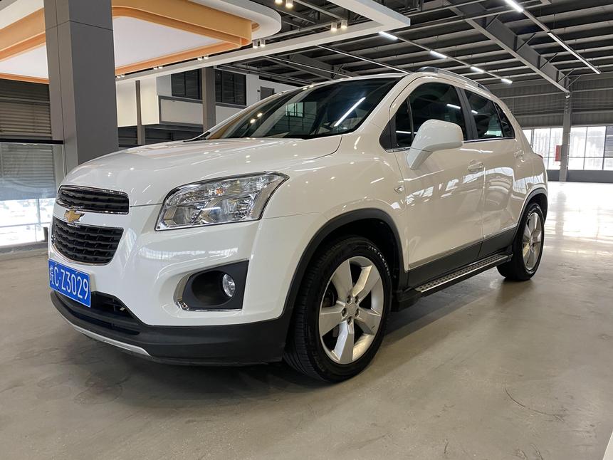 r1013337-chevrolet-trax-2015_0