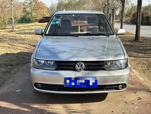 r1013374-volkswagen-jetta-2011_0