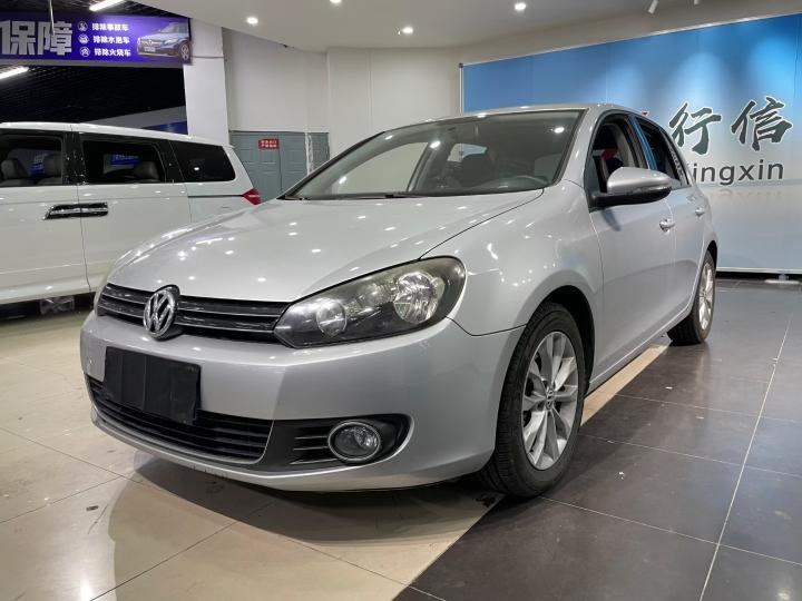 r1013383-volkswagen-golf-2011_0