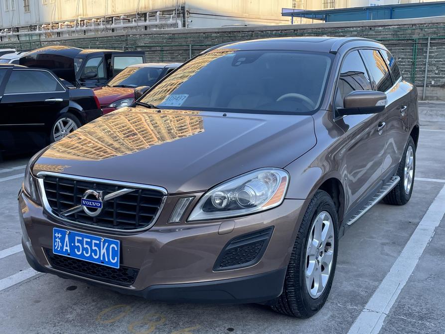 r1013385-volvo-xc60-2012_0