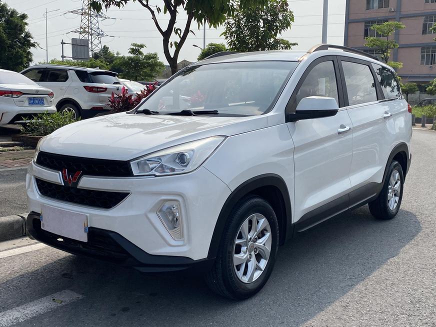 r1013403-wuling-hongguang-s3-2018_0
