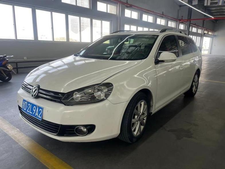 r1013415-volkswagen-golf-2012_0