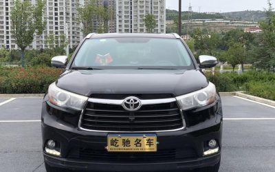 r1013489-toyota-highlander-2017_0